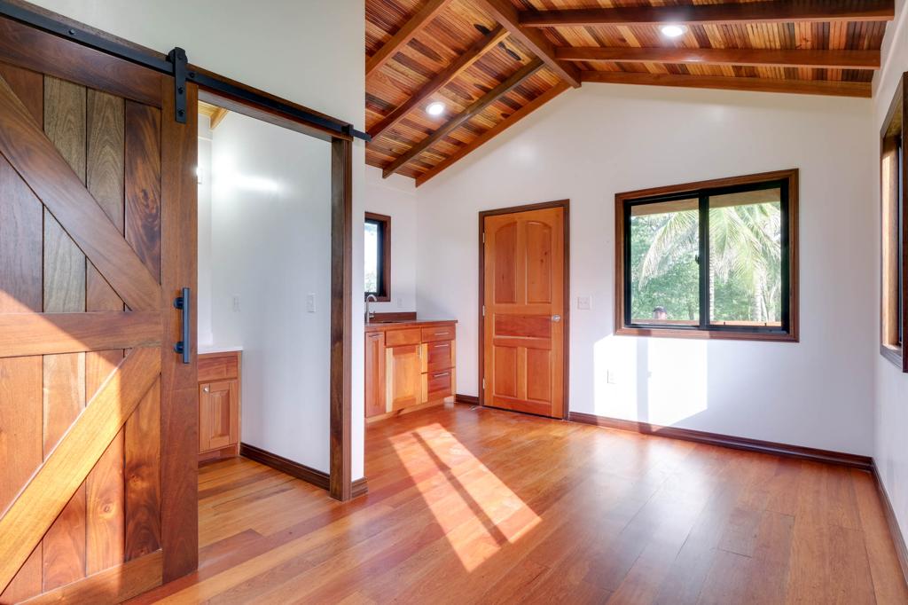 listing image with ID 2904