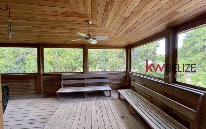 listing image with ID 12896