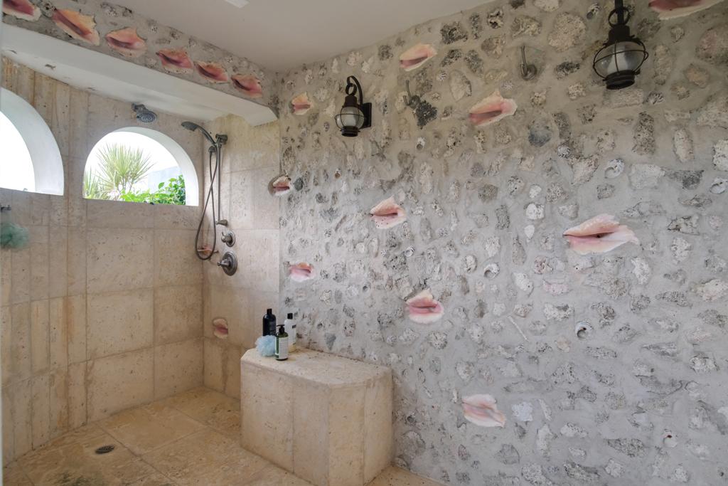 listing image with ID 34073